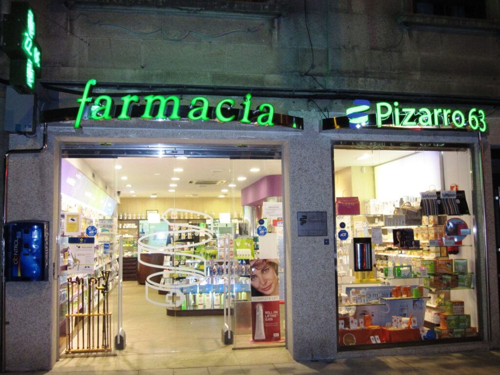 Farmacia Pizarro 63